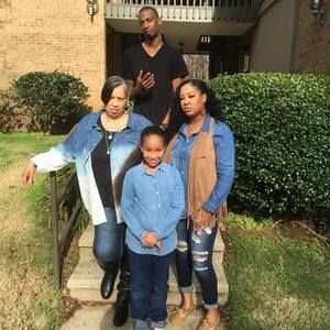 Meet your Posher, Sharon